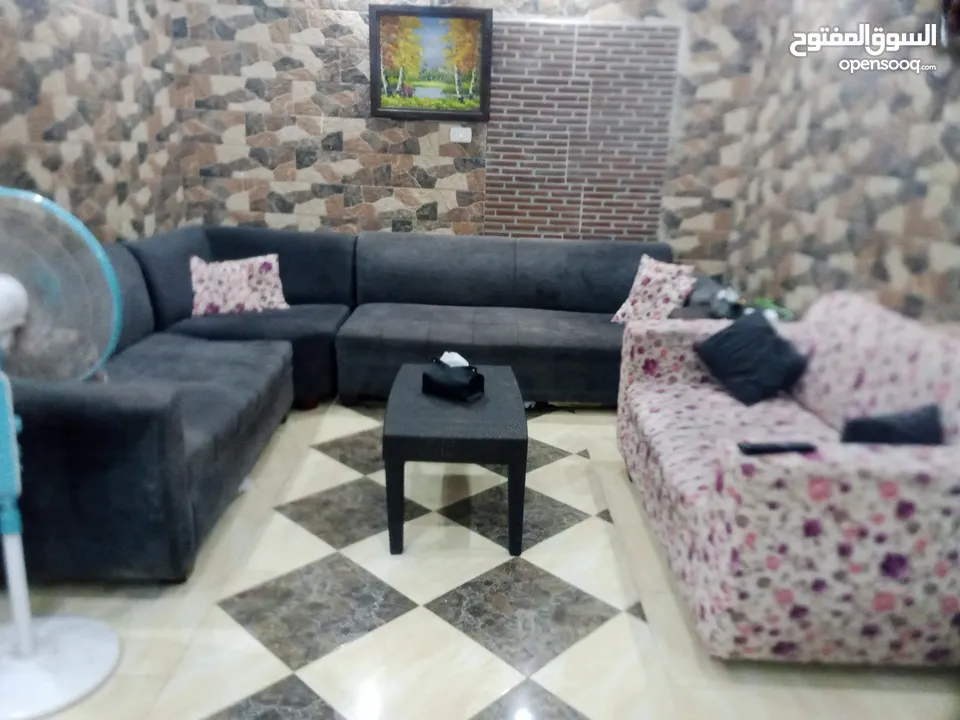 طقم كنب مستعمل بحاله جيده
