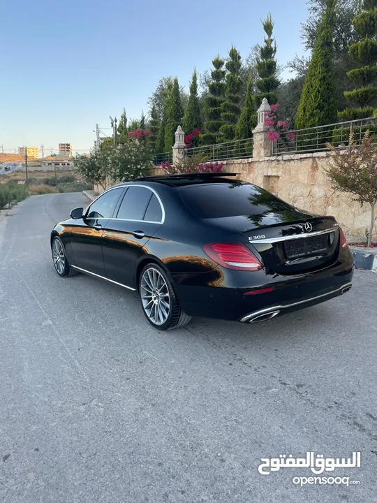 Mercedes benz E300 بنزين بحالة الوكالة
