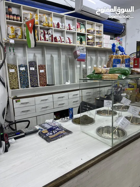 سوبر ماركت  دكان ثلاث مخازن مجهز بالكامل