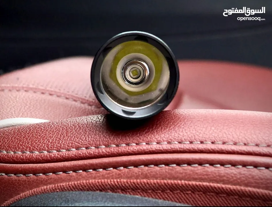 مضرب Flashlight الفاخر  اطلبه الآن