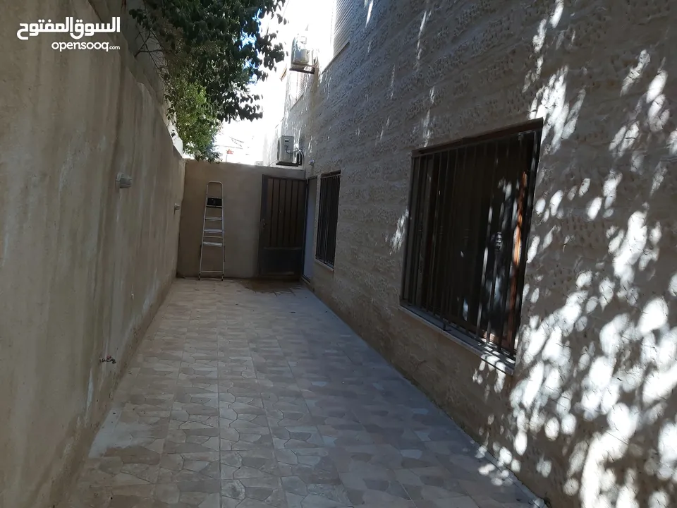 شقة للبيع غرفتين نوم في ضاحية الامير راشد شارع ابراهيم قطان
