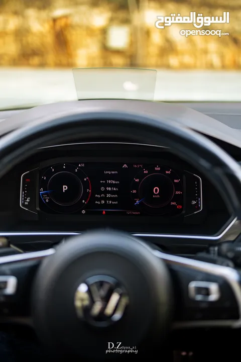 VW TIGUAN R_LINE  2000CC GASOLINE  4X4  امكانية البيع بدفعة اولى والباقي لغاية 4سنوات =48 شهر