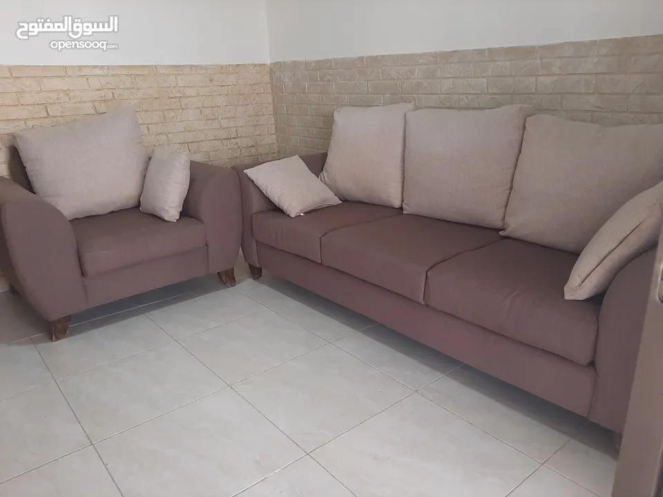 طقم كنب جلوس 7 مقاعد لون بني