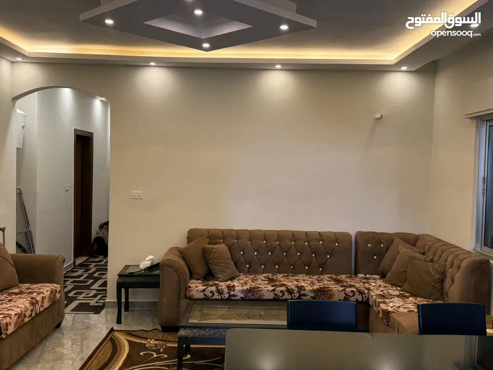 شقه مفروشه للإيجار منطقه الجبيهه ( ام زويتينه) مجهزه بالكامل