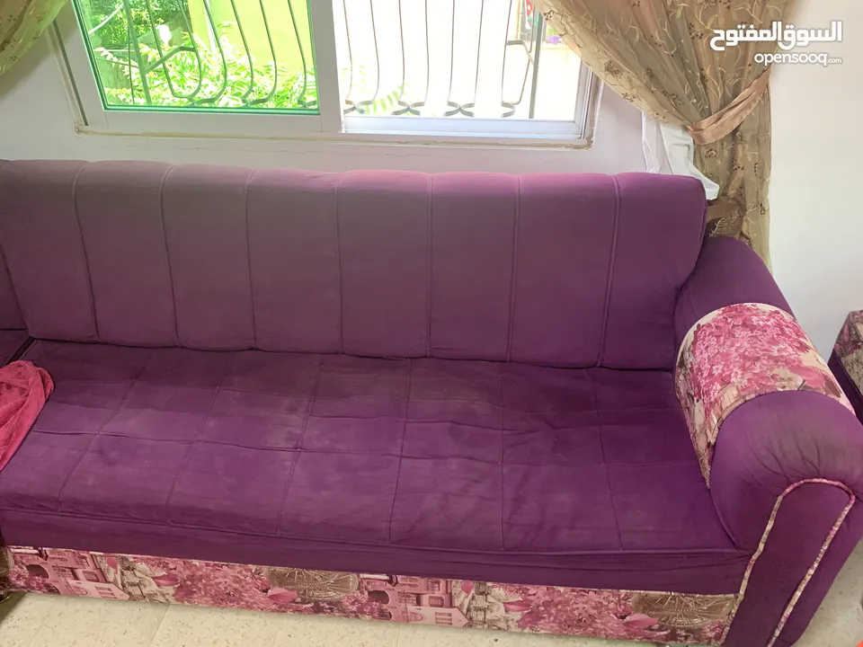طقم كنب مكون من 4 مقاعد للبيع