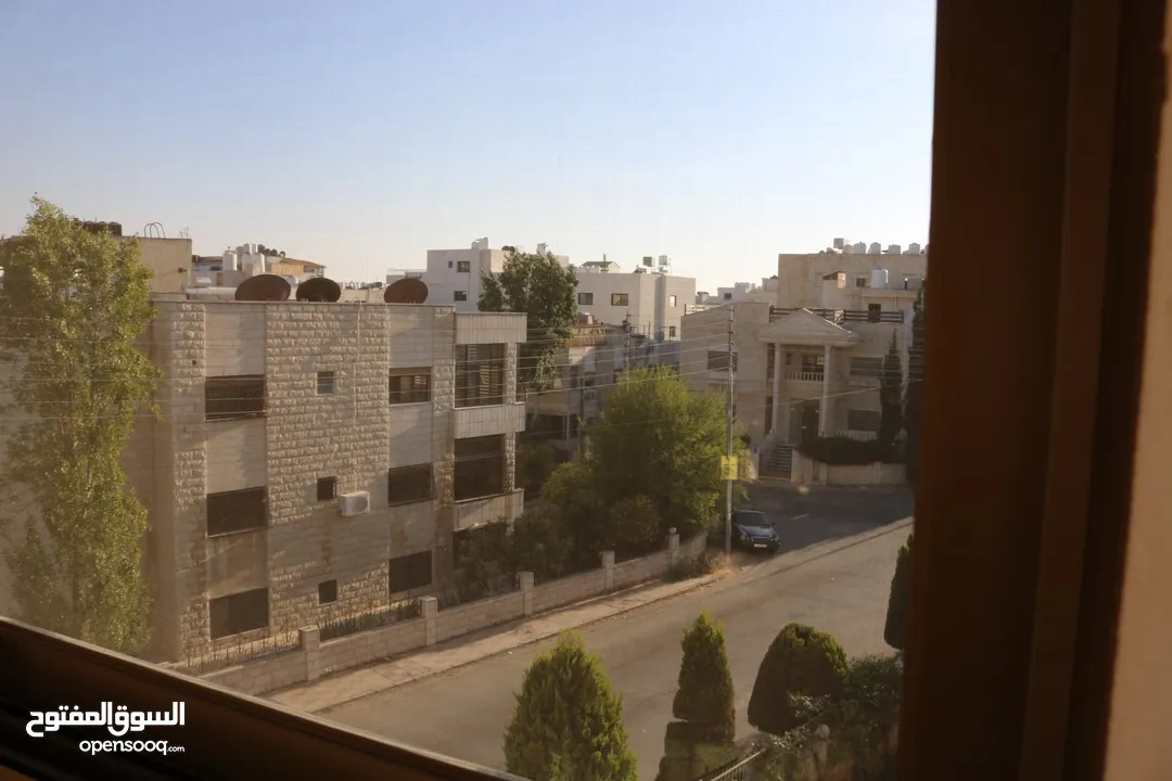 شقة مميزة جدا للباحثين عن الراحة والفخامة في اجمل مناطق الرونق
