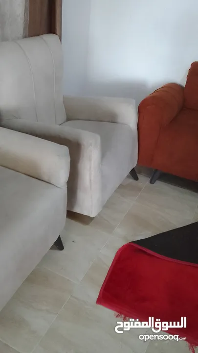 طقم غرفه جلوس بحاله جيده للبيع