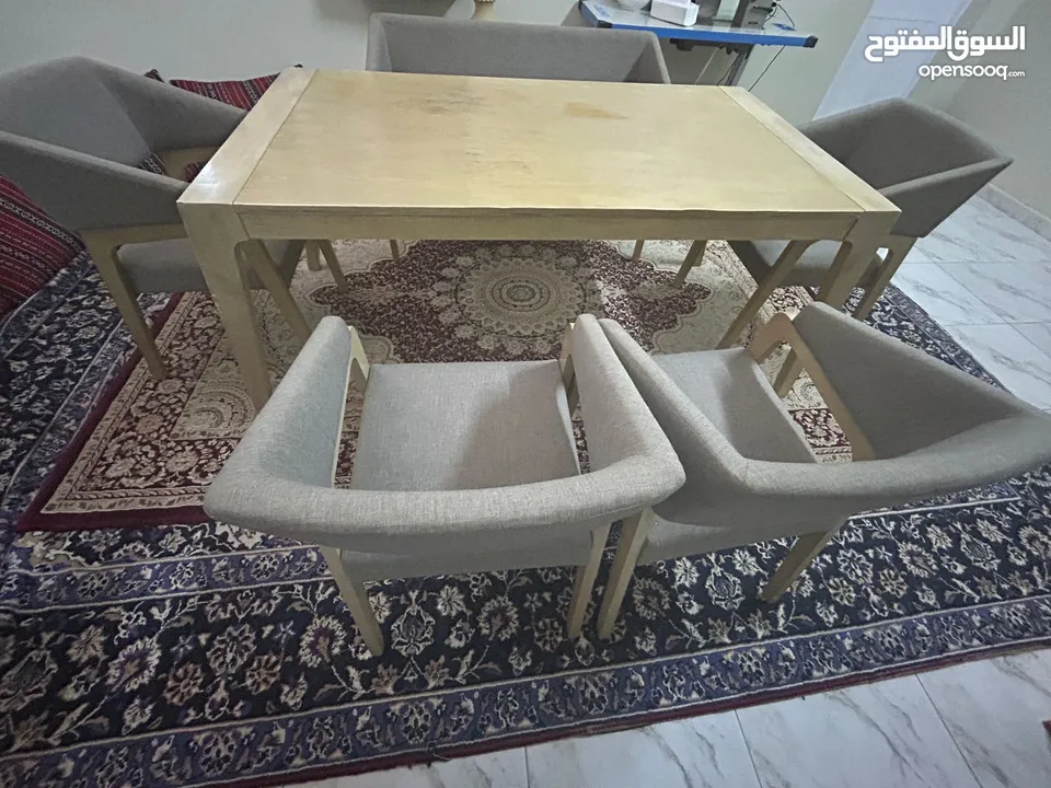 Homecentre 6 Seater Dinning Table for Sell/ Good Condition