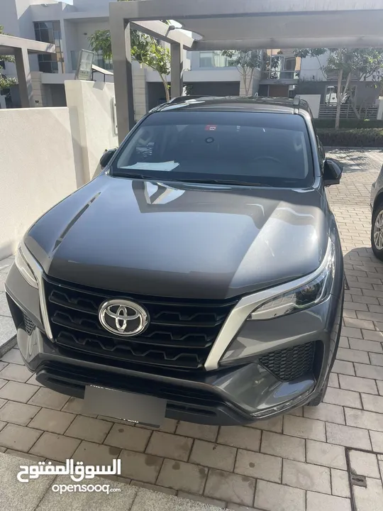 Toyota Fortuner 2023 EXR GCC specifications, Al Futtaim maintenance, 40000 Km only.