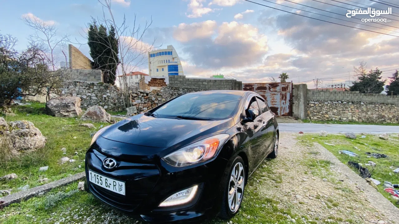 هونداي i30 فل اوتماتك 2013 فل اضافات السيارة نخب نخب الله يبارك لصاحب النصيب..