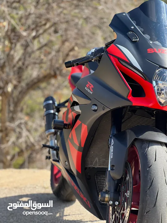GSX,,1000,,R  بحالة الوكاله ومميزه وممشى قليل