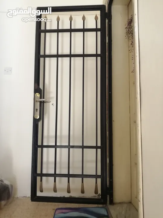 باب حديد دهان حراري للبيع بسعر مغري للتواصل على رقم الهاتف