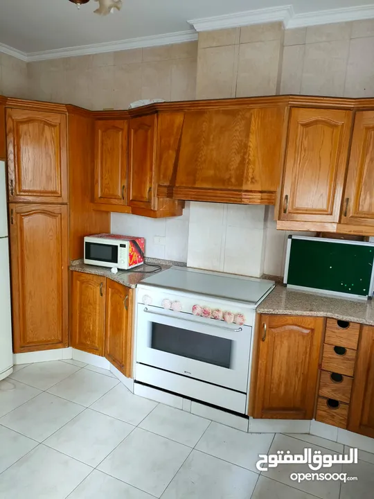 Furnished Shmeisani flat for rent
