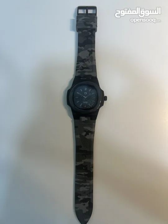 Nuun Official Watch - Camo Classic Limited Edition - Bahraini brand - Unisex