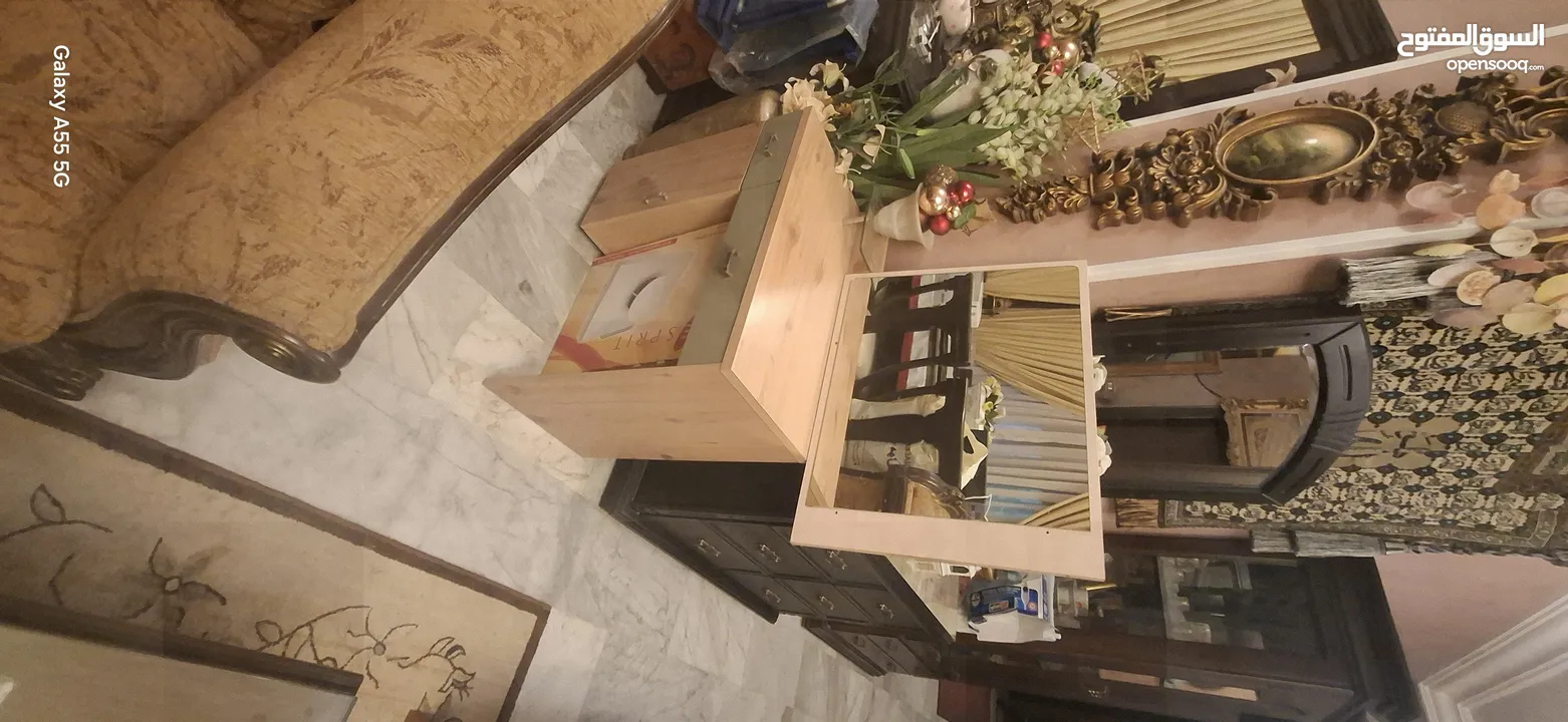 مكتب+مراية حجم وسط (جداد غير مستخدم)
