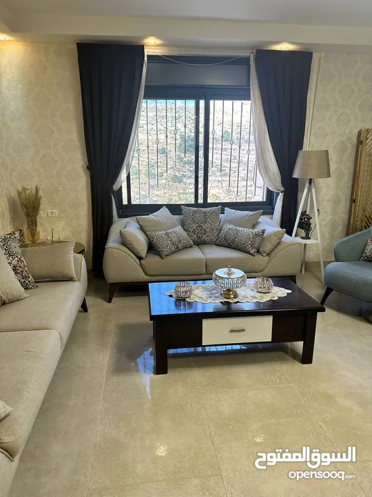 شقة مميزة باطلالة مفتوحة