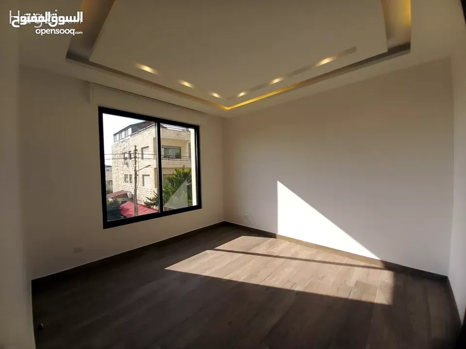 شقة طابق أول للبيع في عبدون (شارع الأميرة عليا ) بمساحة 175 متر مربع  ( Property ID : 30737 )