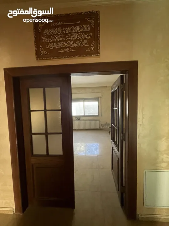 بيت طابق ثاني مستقل للإيجار مساحة 250 متر