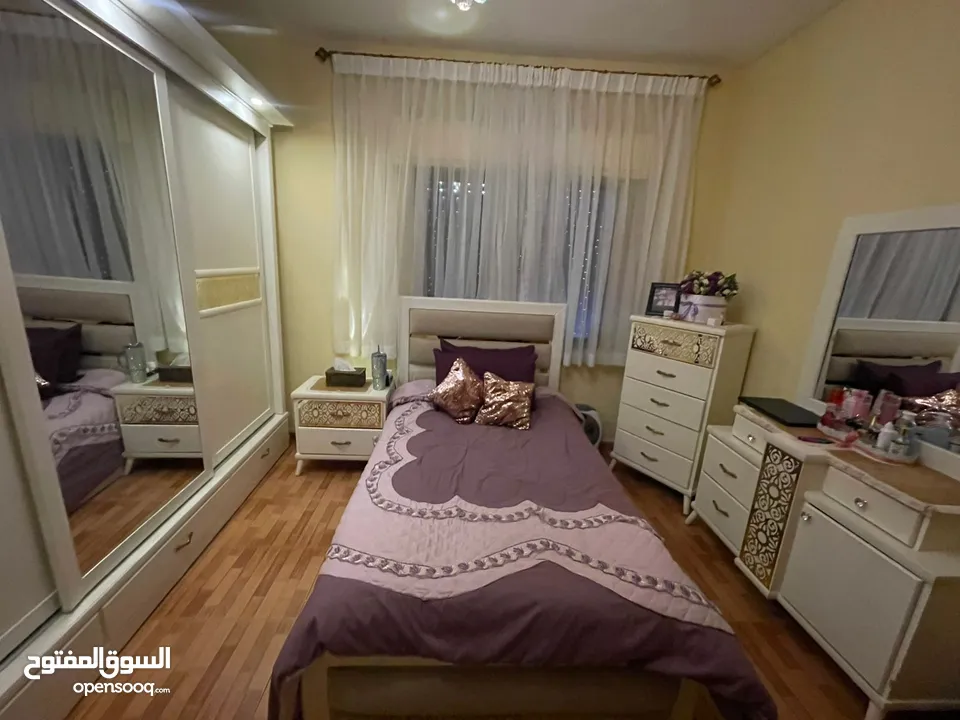 غرفة نوم شبابي