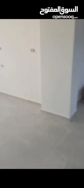 شقه للبيع في منطقه بتونيا مساحه 150 متر