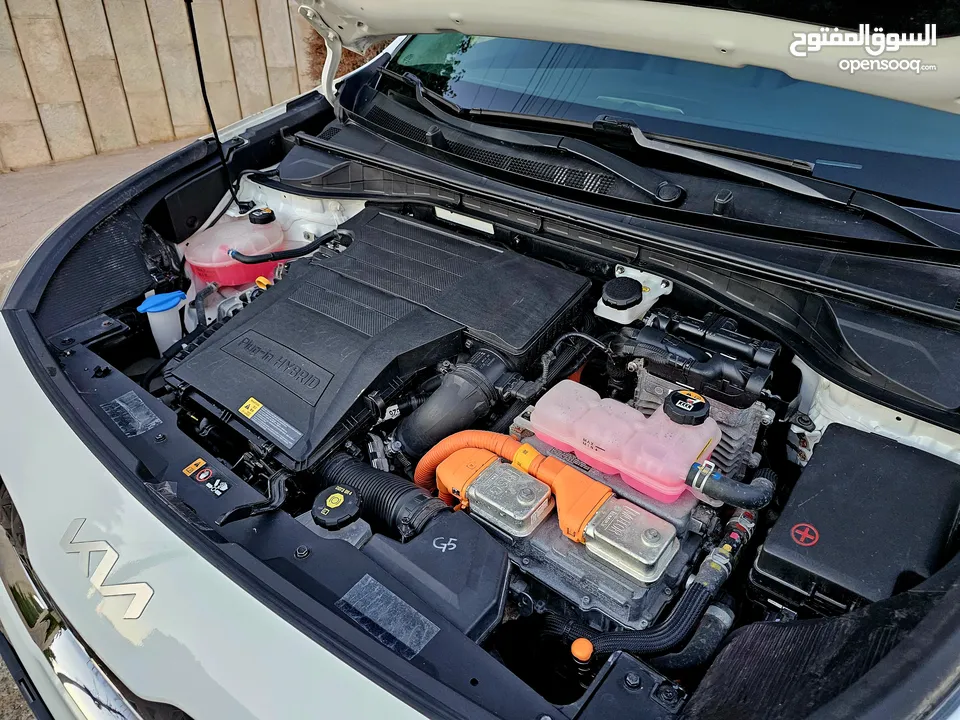 نيرو هايبرد 2022 Plug-in اعلى صنف مع فتحه فحص كامل كلين تايتل بسعر مغري جدا
