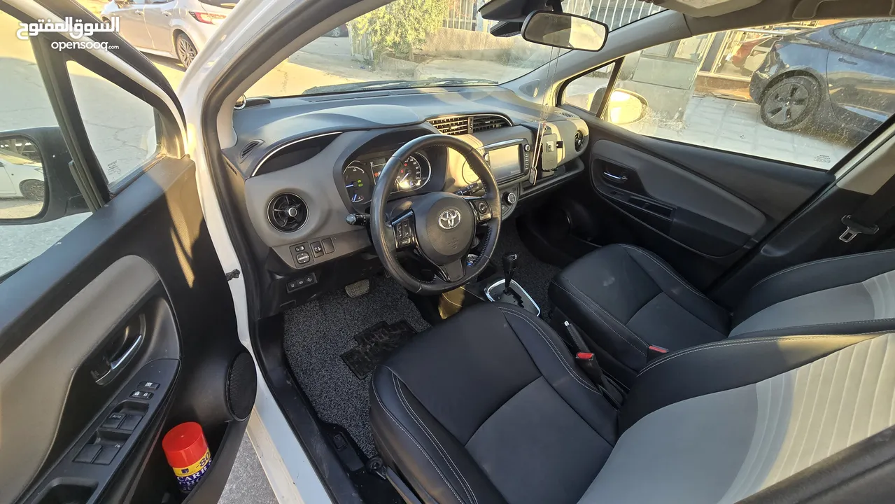 تويوتا يارس هايبرد  Toyota yaris hybrid