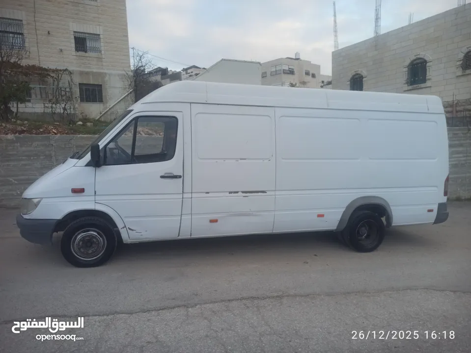 باص مرسيدس 416