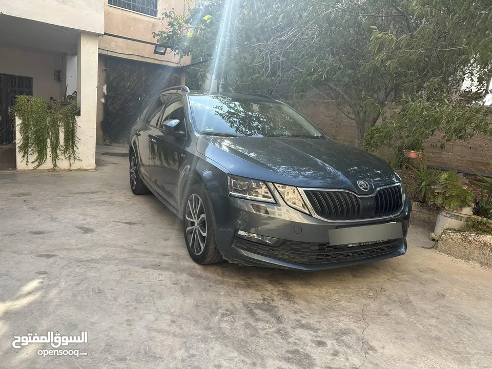 سكودا اوكتافيا 2021 رخصة 2020 عداد 150 يد اولى