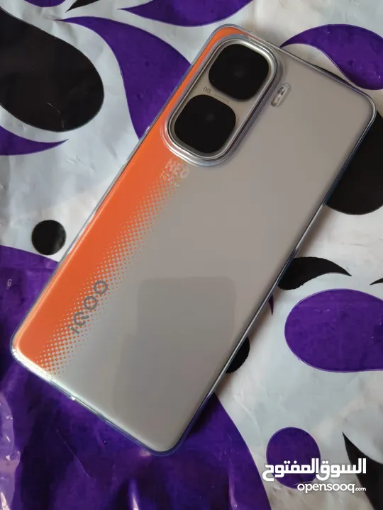 Vivo IQoo Neo 10 . 5G