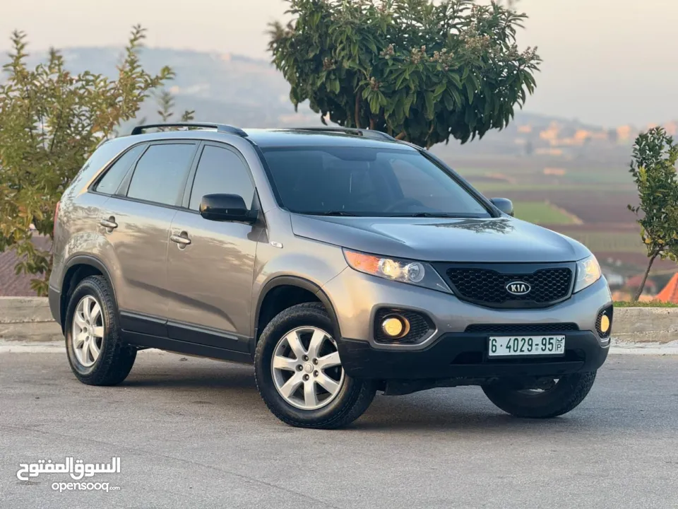 كيا سورينتو 2012
