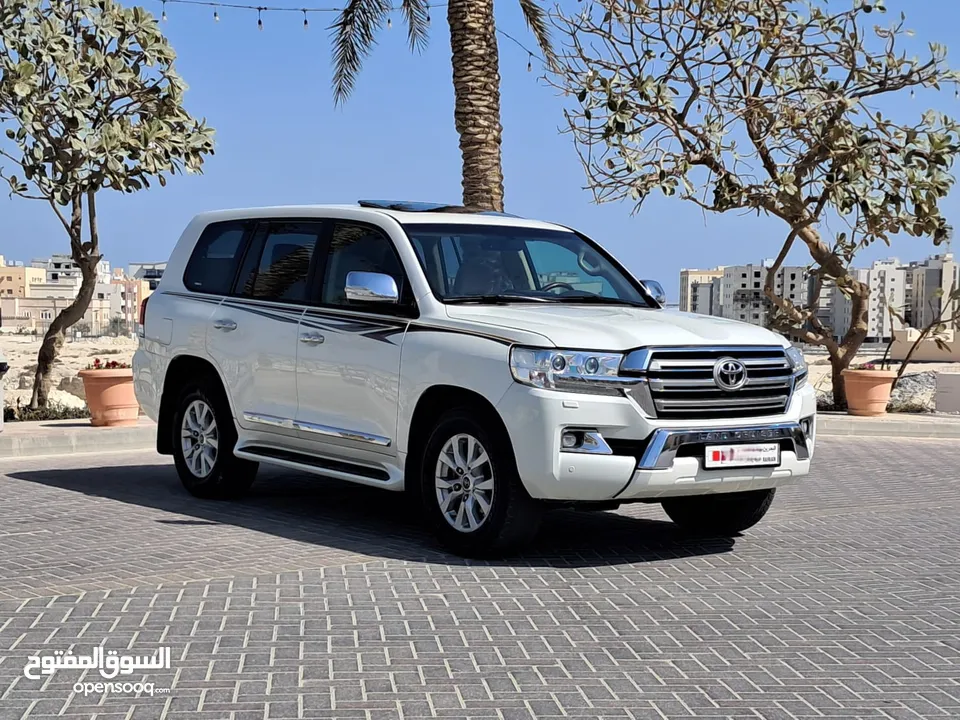 ‏LAND CRUISER GX-R V8