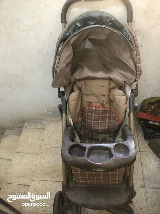 عرباية شارع للأطفال  ماركة GRACO العالميه بحالة الجديد بسعر مغري