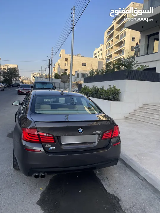 سيارة للبيع وبمواصفات عالية BMW 2013