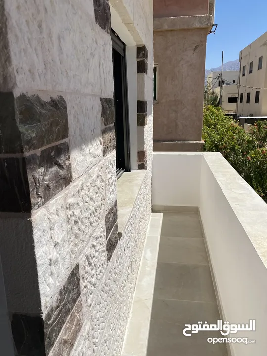 شقق فاخرة للبيع بسعر مغري جداً جداً جداً