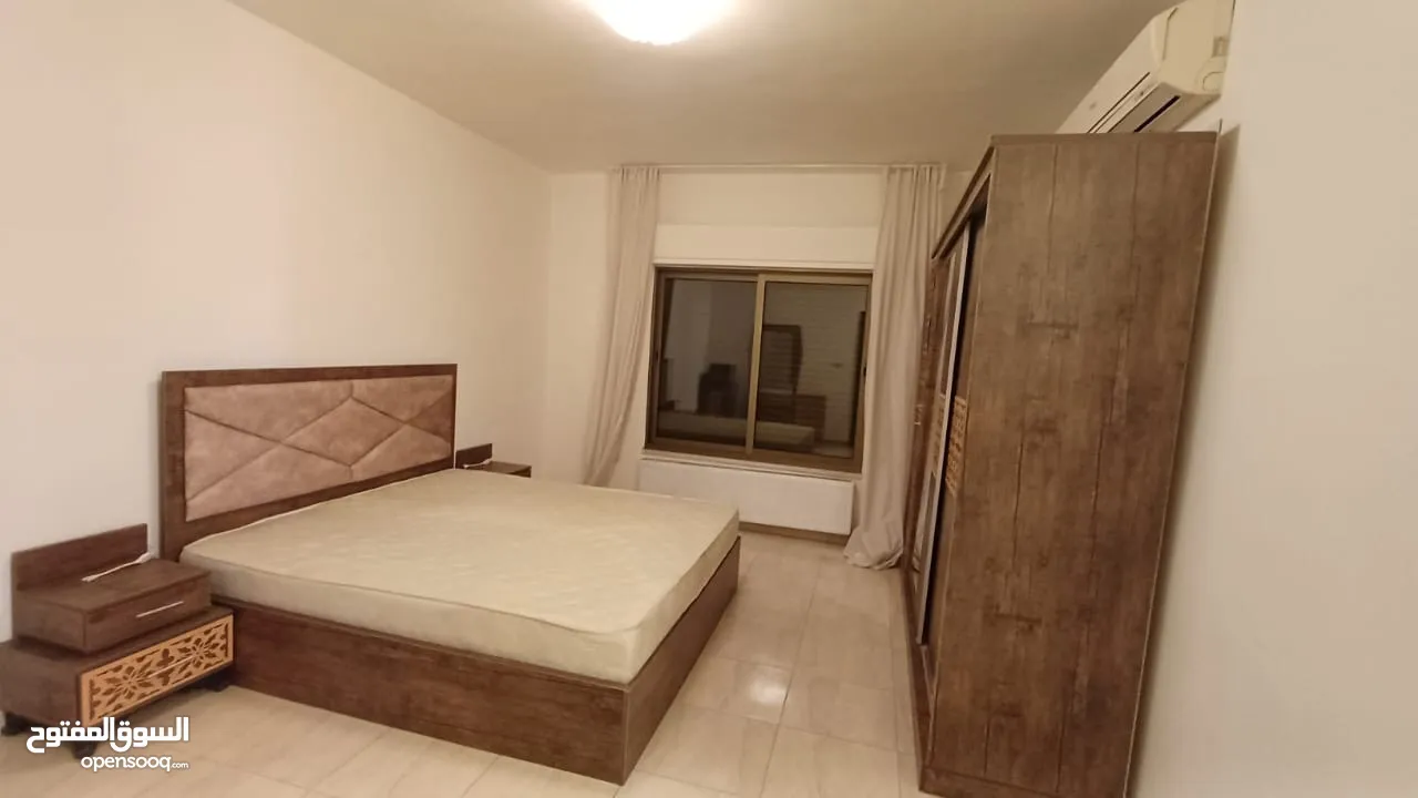 شقة فاخرة في - عبدون - ثلاث غرف نوم بموقع مميز جدا و فرش مودرن (6616)