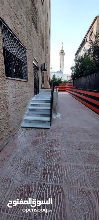 شقة أرضية للبيع - الجندويل - موقع راقٍ