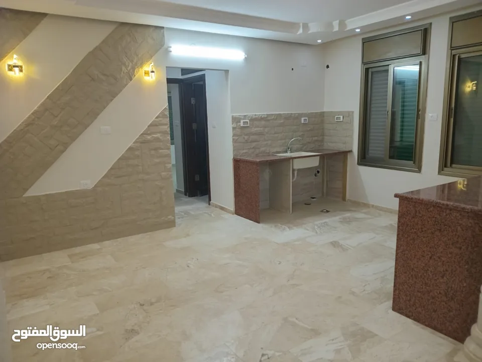 شقتين مميزات للبيع