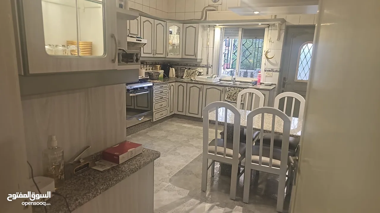 فيلا فاخرة للبيع في الجندويل