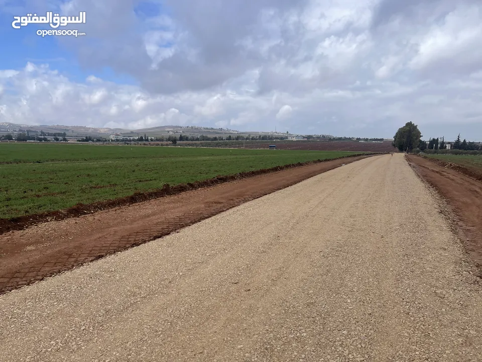للبيع ارض اربد الحصن قرب جسر النعيمة وخلف معارض شهوان وطريق عمان الدولي قوشان مستقل حوض البطام