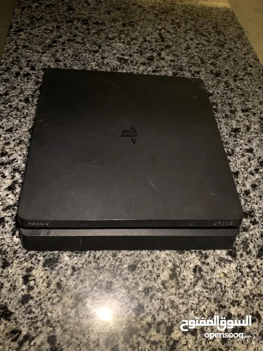 للبيع PS4 مستعمل اقرء الوصف كويس
