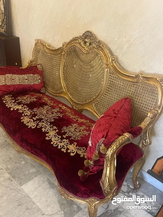 انتريه ارمني love seat وثريا للبيع