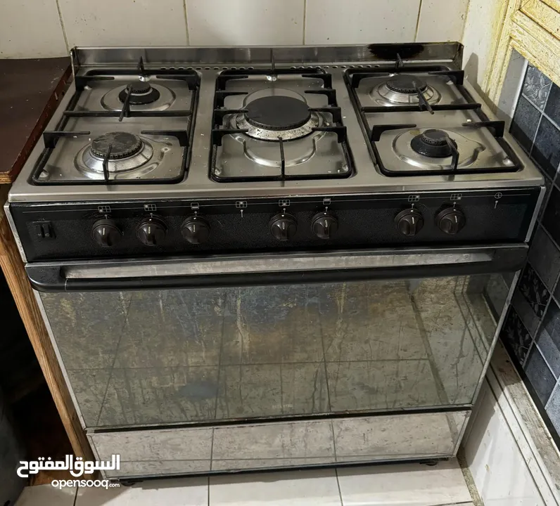 5 stove burner and oven