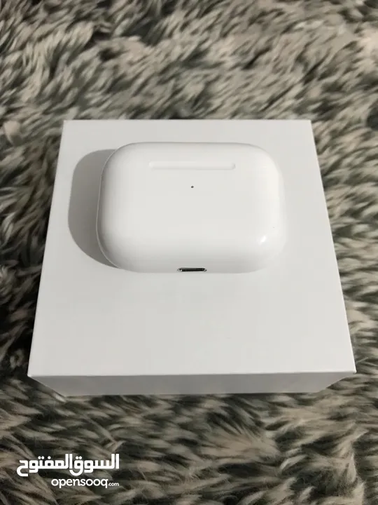 AirPods Pro جديدة للبيع