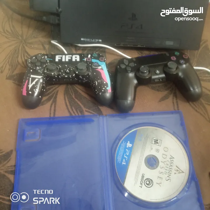 بلايستيشن 4 للبيع بحاله ممتازه جدا