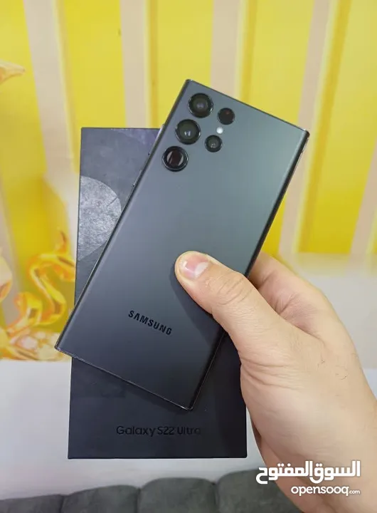 على الفحص Samsung S 22 Altra 5G شرق اوسط عربي رام 12 جيجا 256 اغراضة والكرتونه الأصلية متوفر توصيل