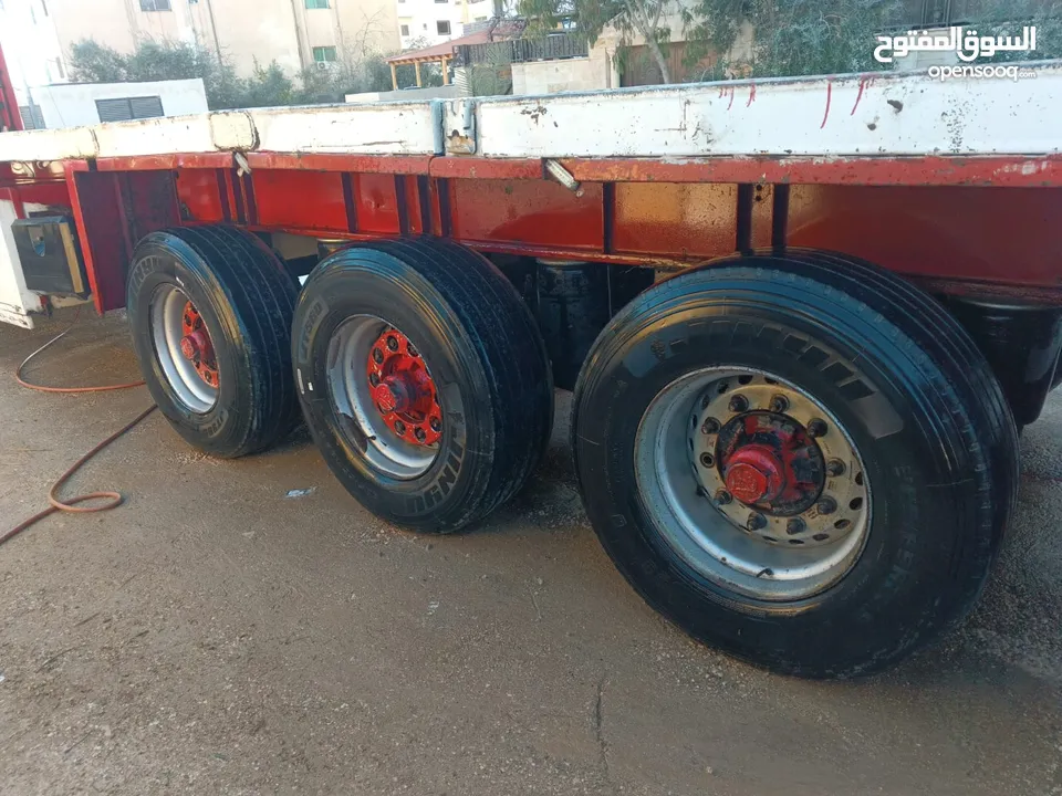 سطحه للبيع