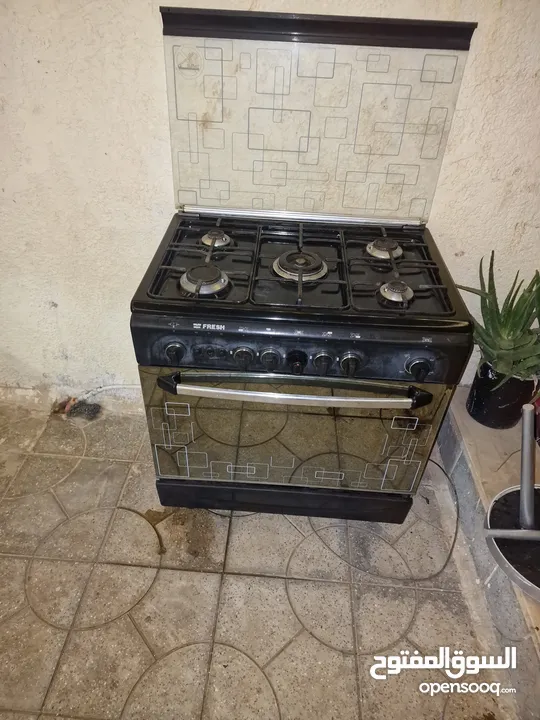 فرن غاز فريش خمس عيون 80 سم بحاله جيده للبيع