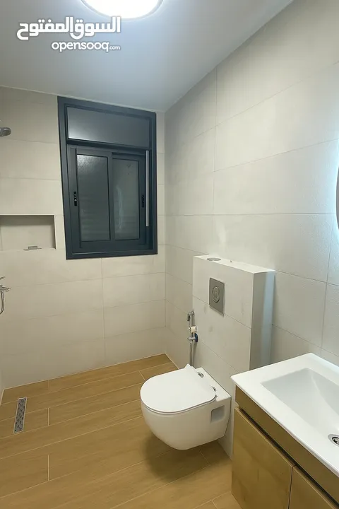 4 استوديوهات للبيع