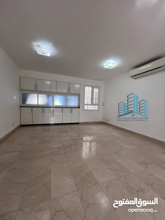 Independent 4+1 BR Villa in Al Khuwair