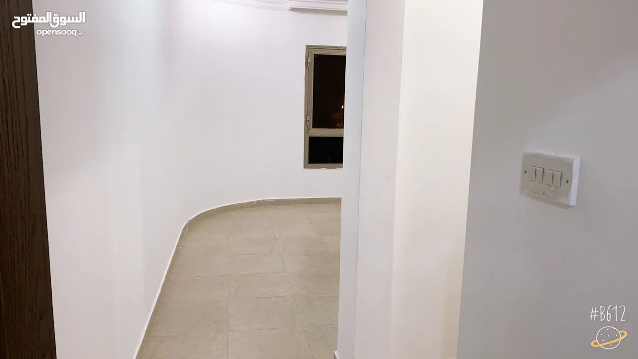 For rent in mangaf villa flat with garden